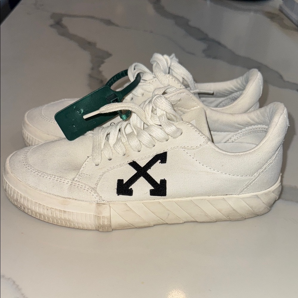 Vulcanized Bicolor Low-Top Sneakers